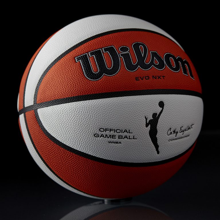 La WNBA y Wilson presentan  el balón oficial de la campaña 2021