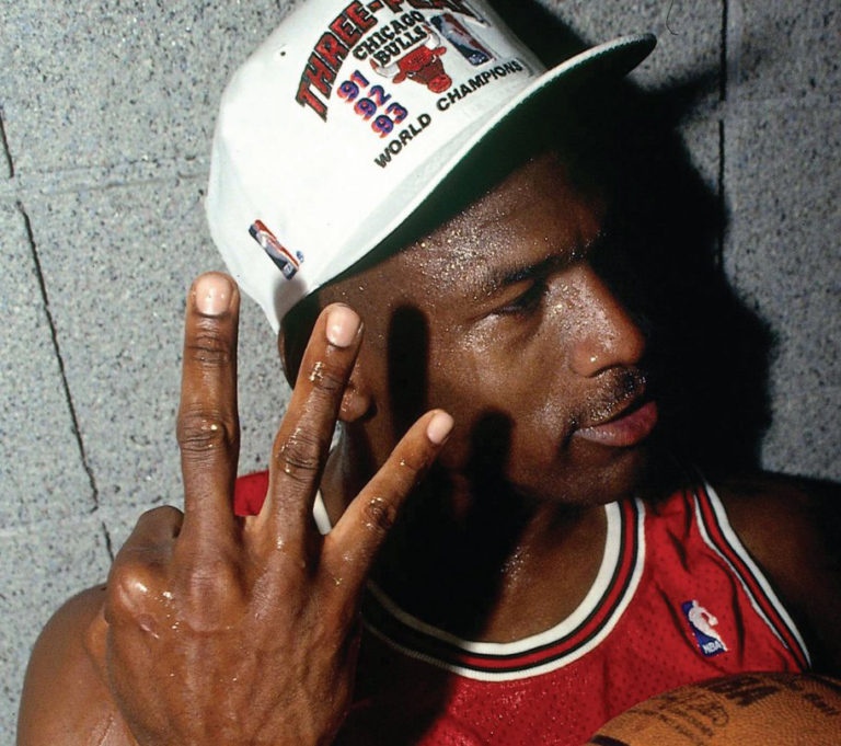 Michael Jordan y su primer “three-peat”