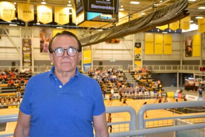 Regresa Juan Cárdenas a la actividad del basquetbol estudiantil