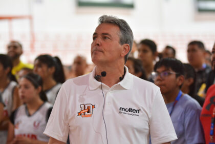 «Creo que no es el momento de meter presión ni a Omar Quintero ni a nadie del equipo»: Sergio Valdeolmillos