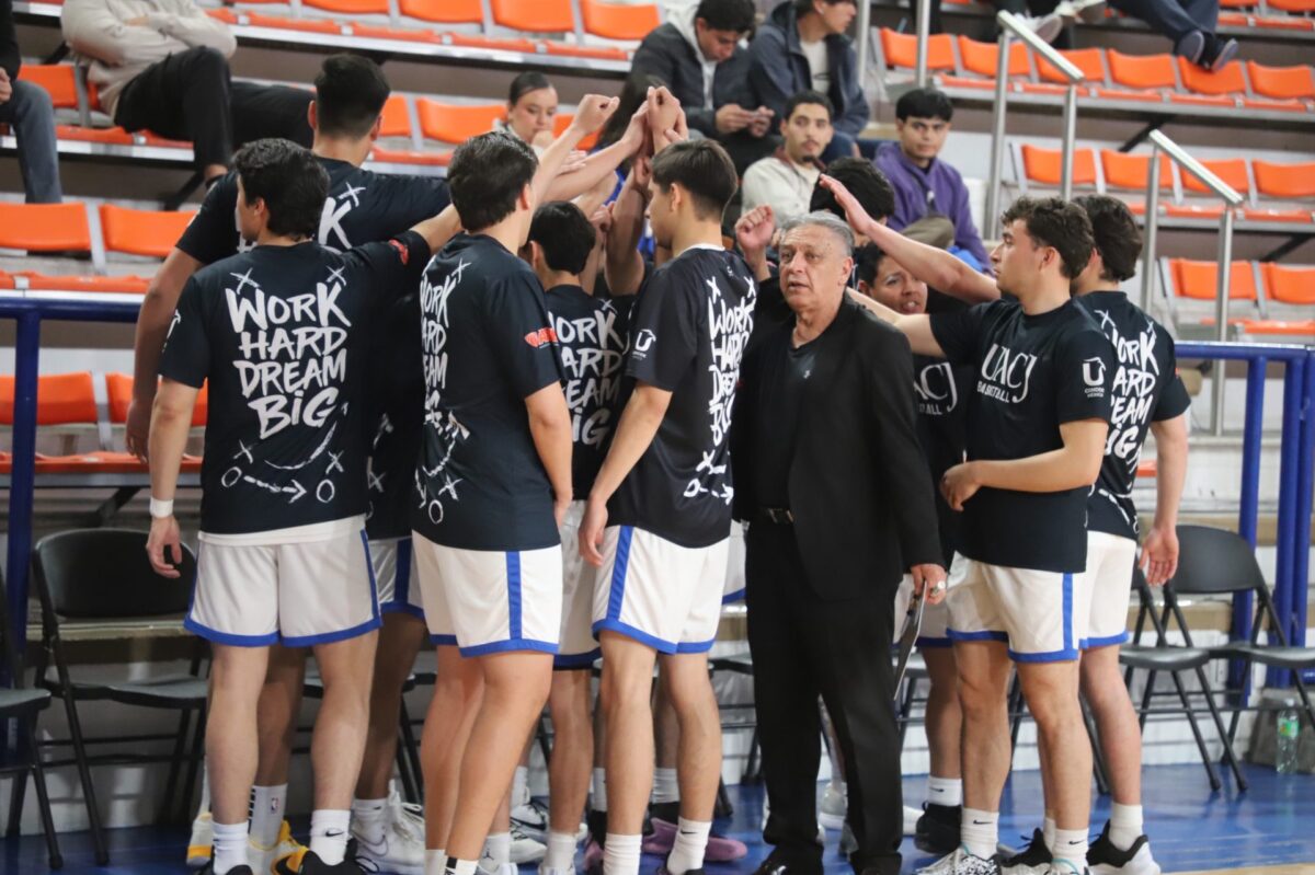 El coach Ángel González no se pudo recuperar de un evento cerebrovascular.